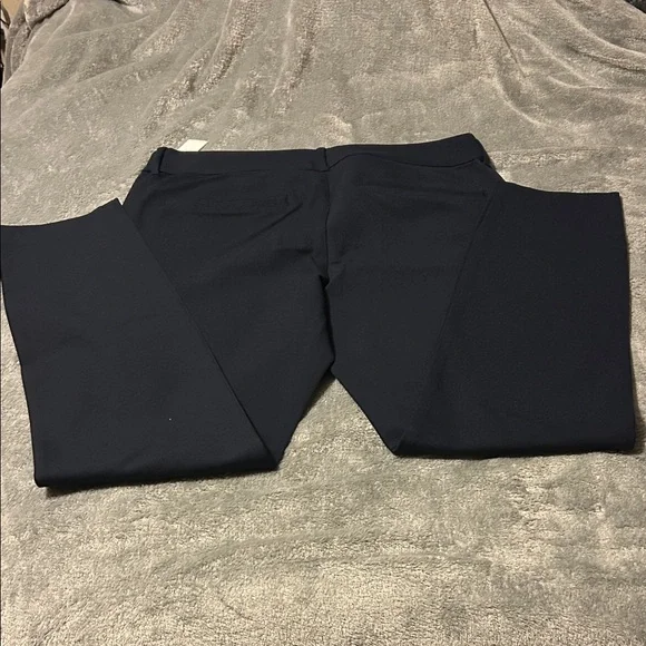 Old Navy Women's Navy Pixie Pants - Picture 3 of 3